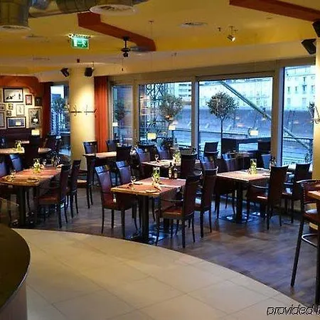 Courtyard By Marriott Duesseldorf Hafen 