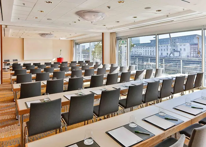 Courtyard By Marriott Duesseldorf Hafen